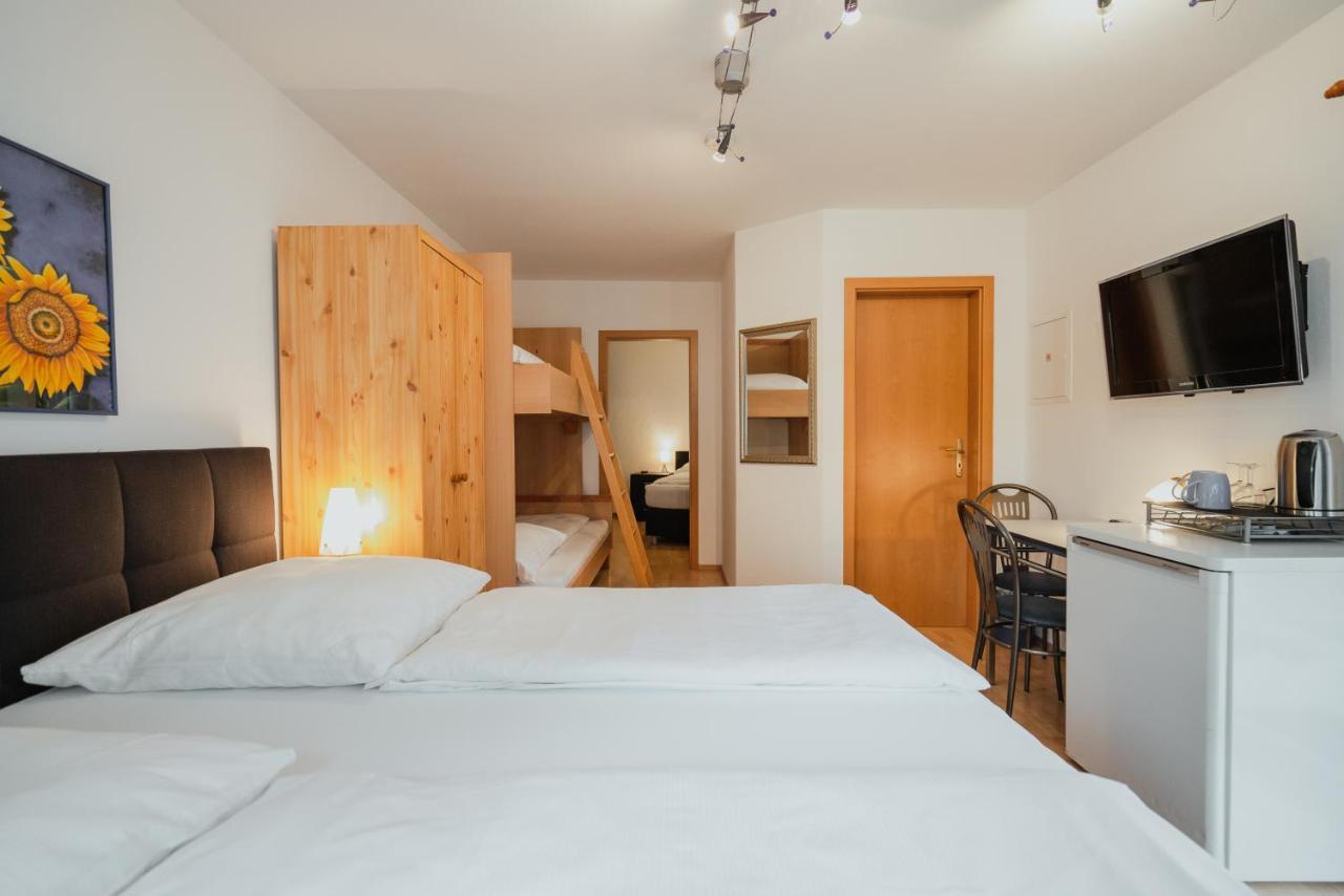 Park Hotel & Gaestehaus Rust Dış mekan fotoğraf