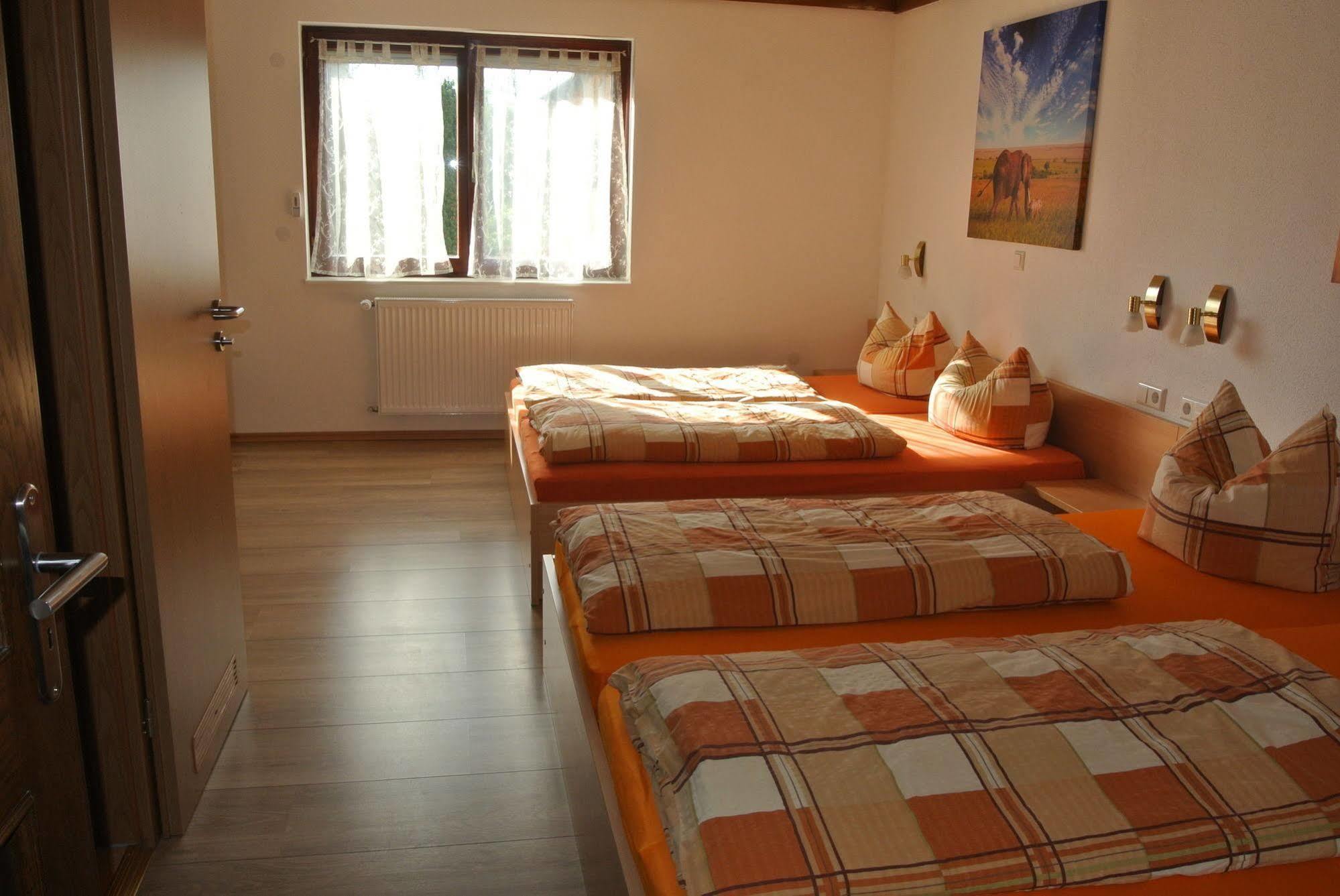 Park Hotel & Gaestehaus Rust Dış mekan fotoğraf