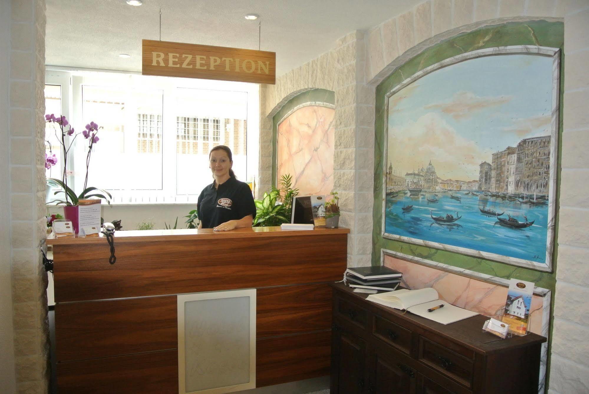 Park Hotel & Gaestehaus Rust Dış mekan fotoğraf