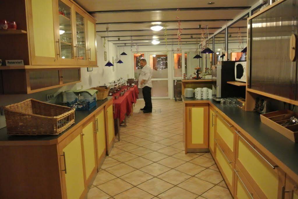 Park Hotel & Gaestehaus Rust Dış mekan fotoğraf